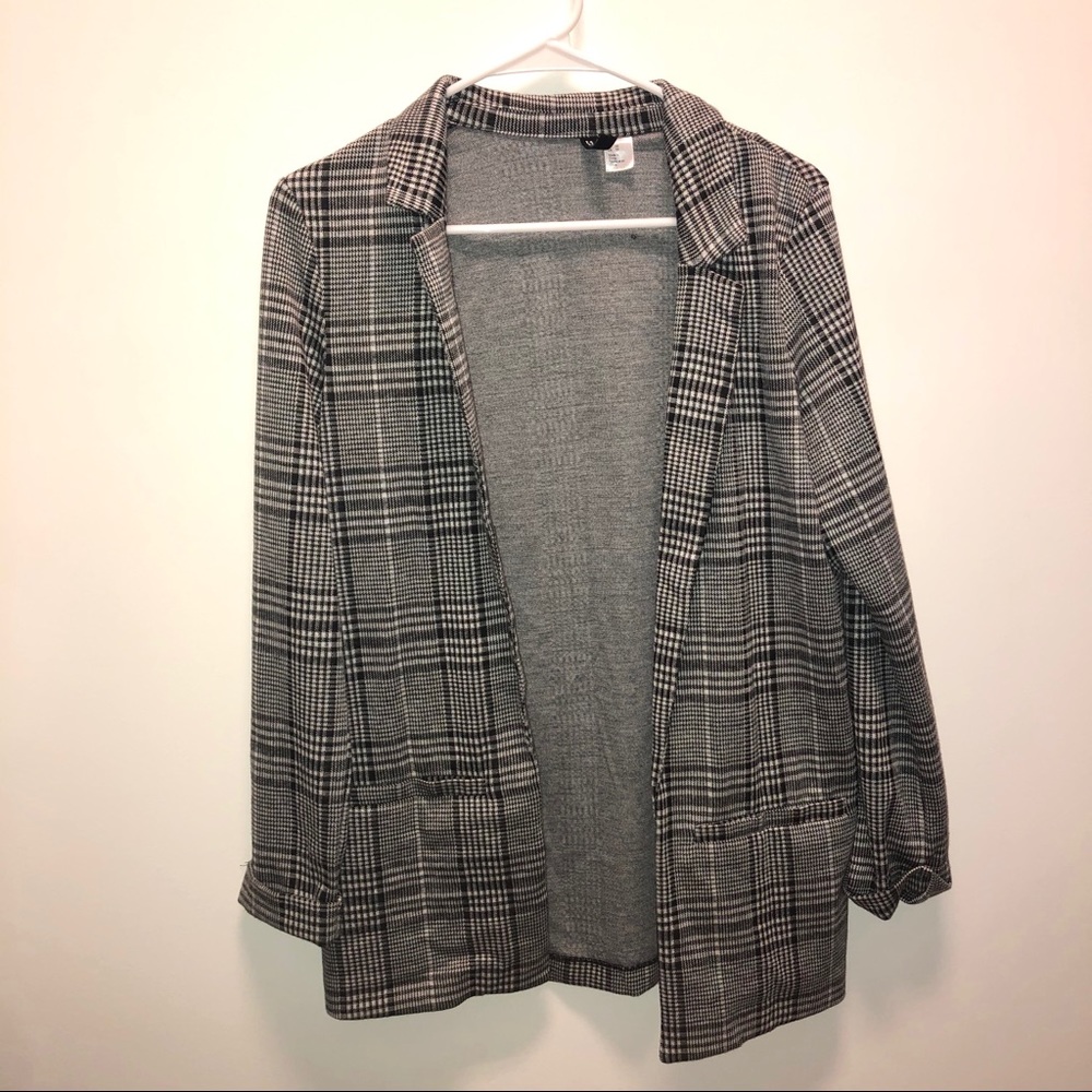 H&M Divided Houndstooth Black & Grey Blazer